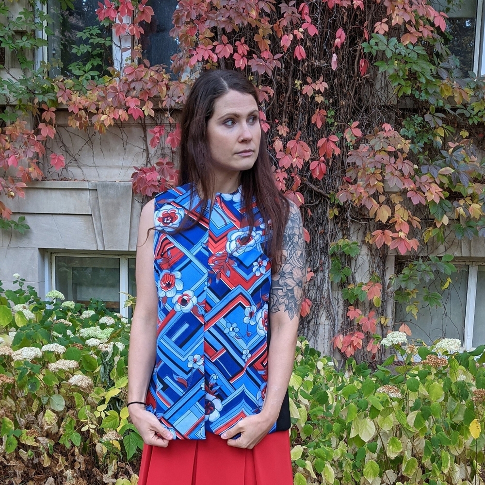 Vintage 1960s Psychedelic Deco Floral Vest